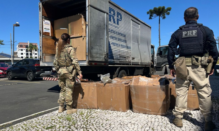 Segurança: PRF e FICCO apreendem quase 300 quilos de skunk escondidos em carga de motocicletas