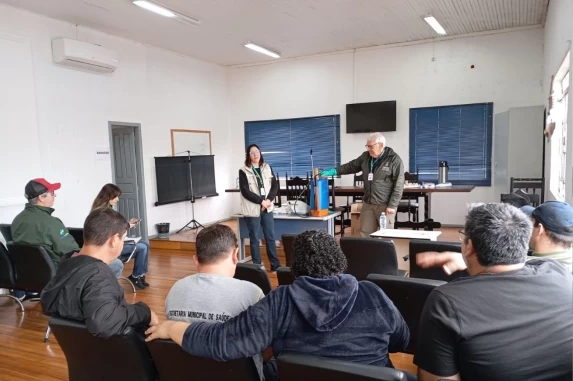 Técnicos da 10ª Regional de Saúde realizam treinamento para ACEs de Guaraniaçu e Diamante do Sul