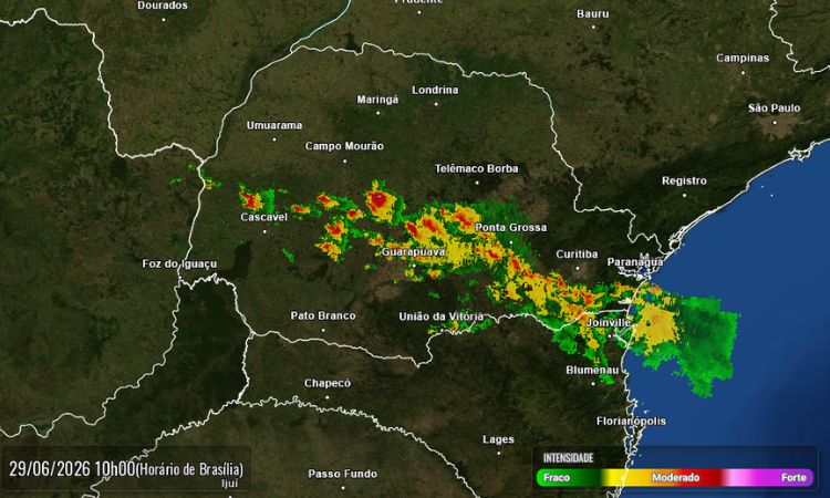 TEMPESTADES NO PARANÁ: Fim de semana é marcado por milhares de raios, granizo e chuva volumosa; previsão alerta para frio de 5 °C nos próximos dias