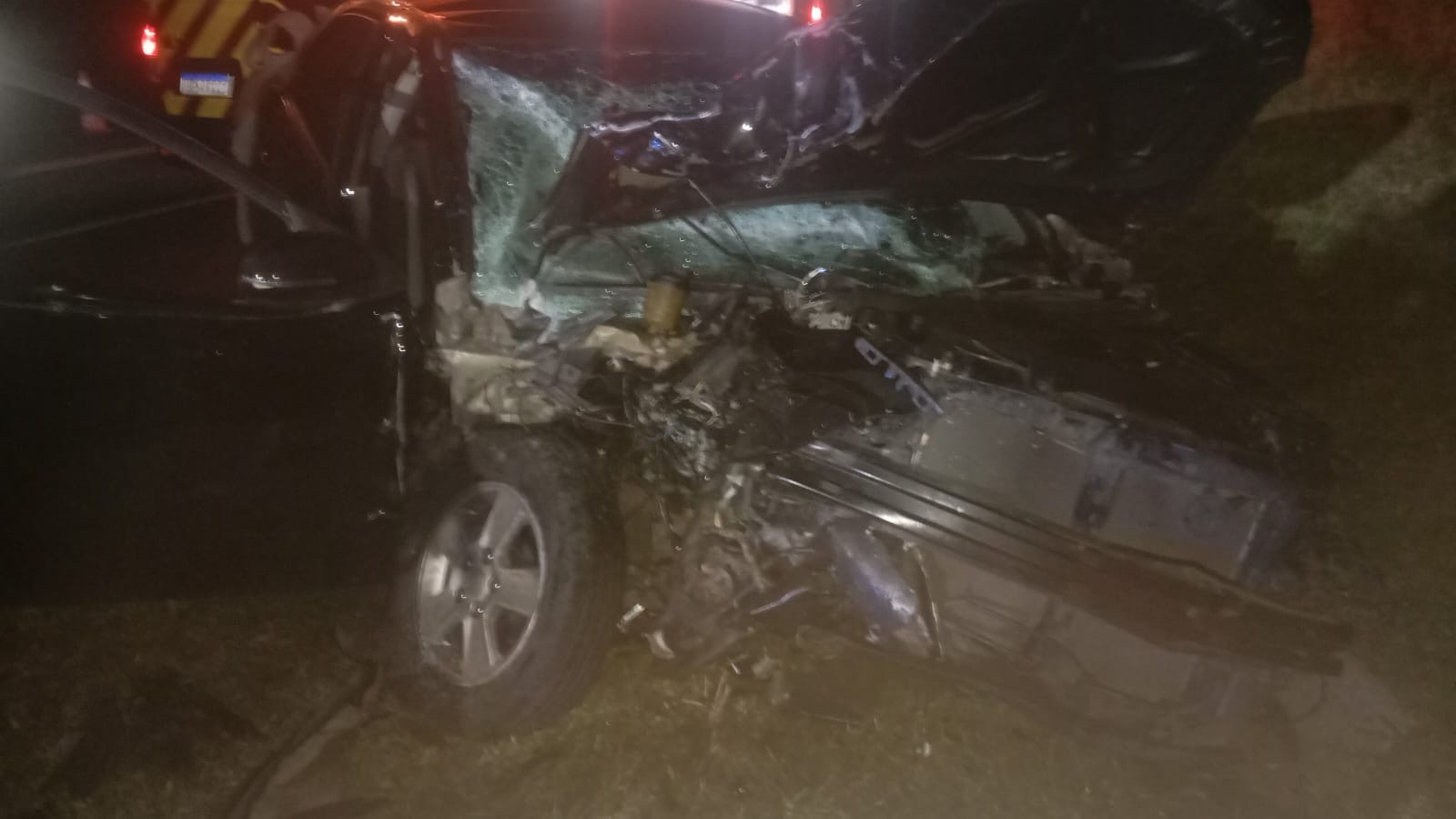 Van da Saúde de Guaraniaçu se envolve em acidente na BR-277 e deixa quatro feridos em Guarapuava